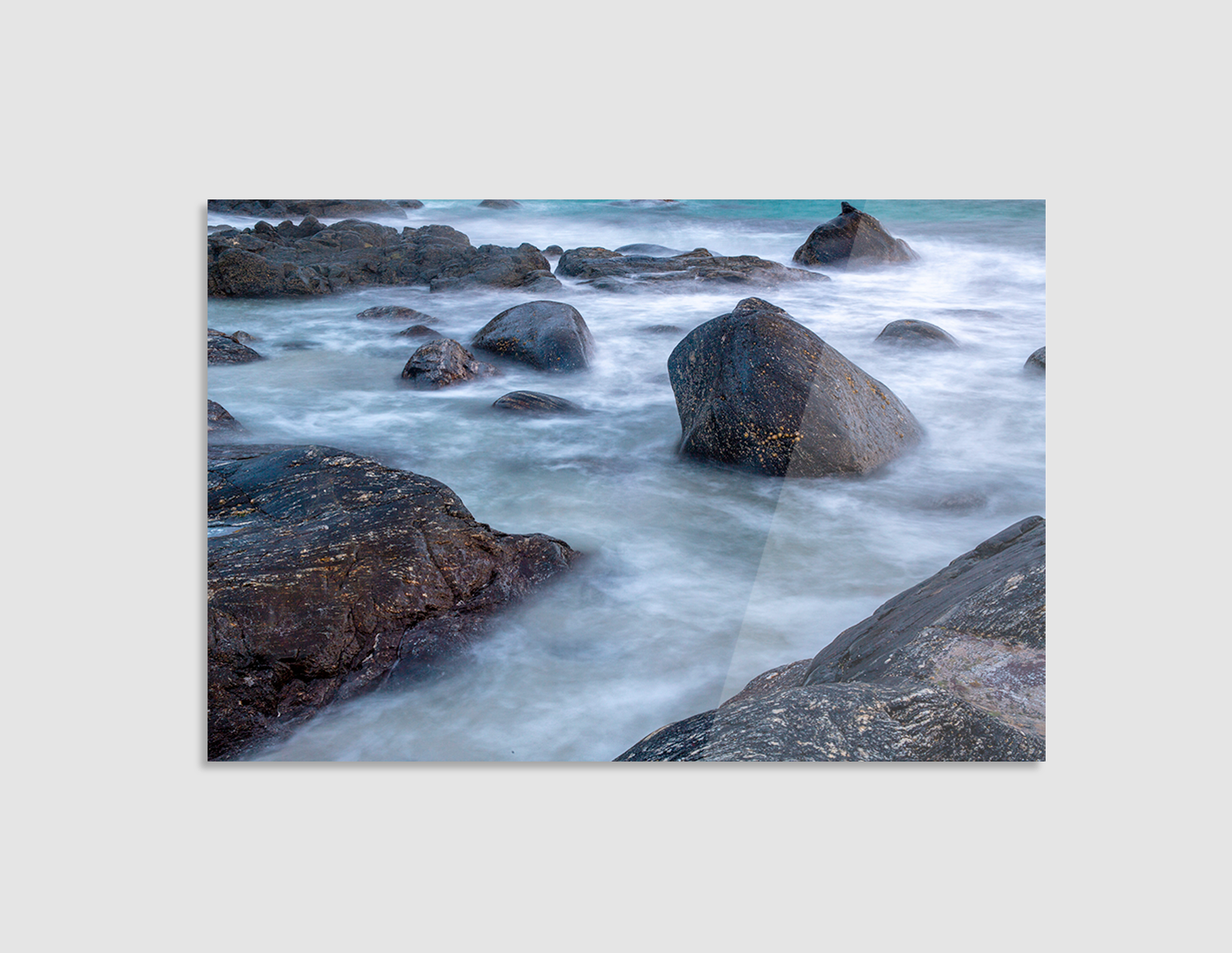 ROCAS EN EL OCÉANO