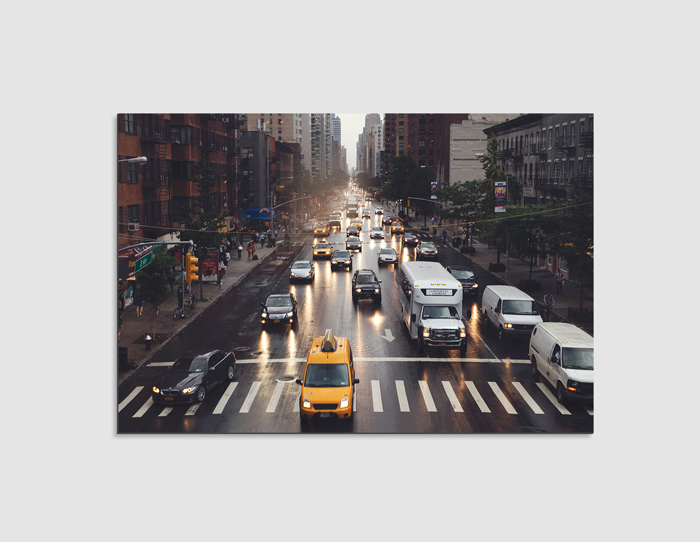 AUTOS EN TRÁNSITO
