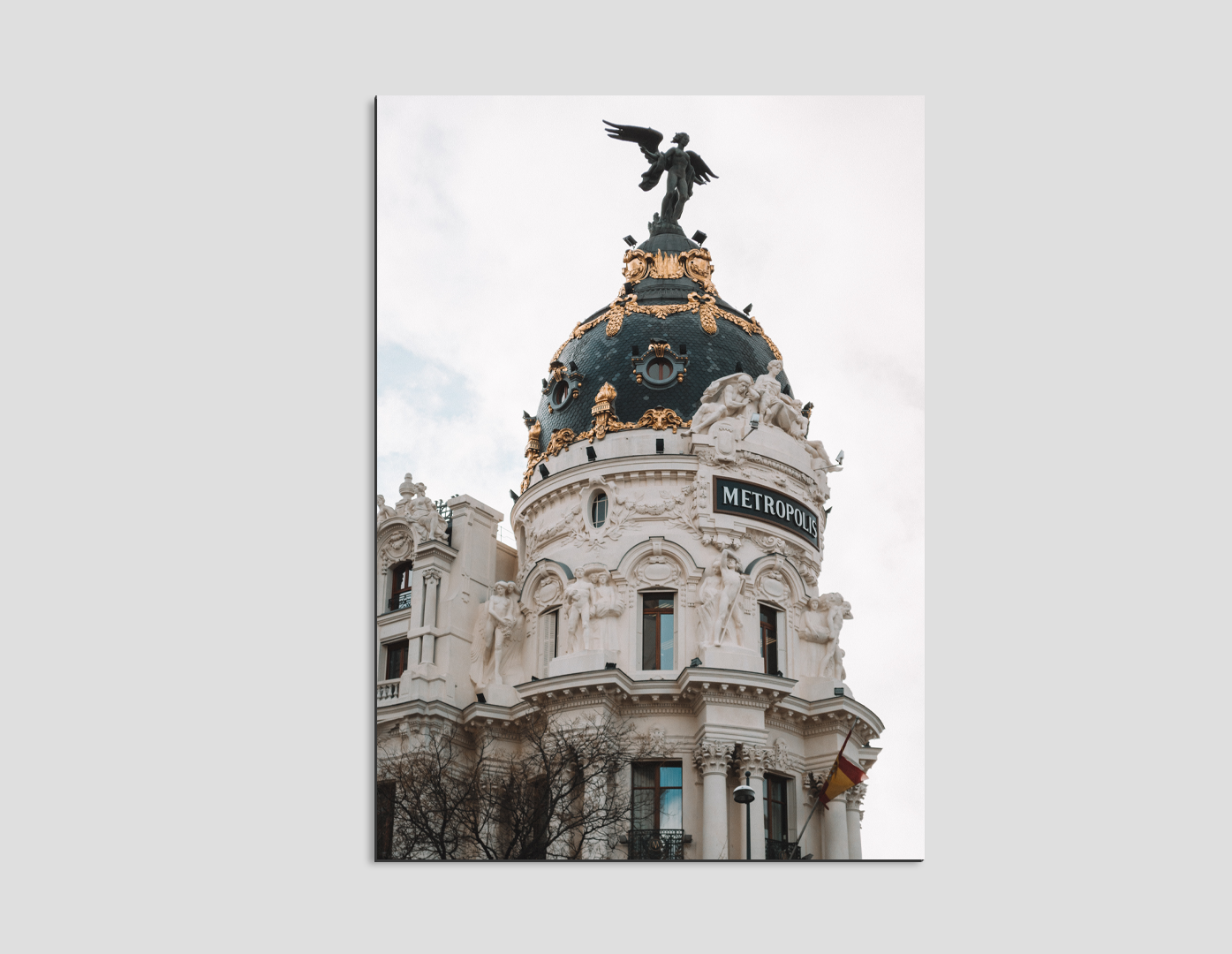 EDIFICIO METROPOLIS