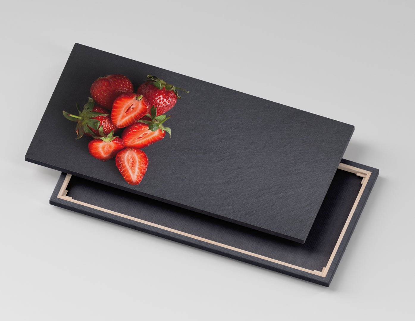 FRESAS CON FONDO OSCURO