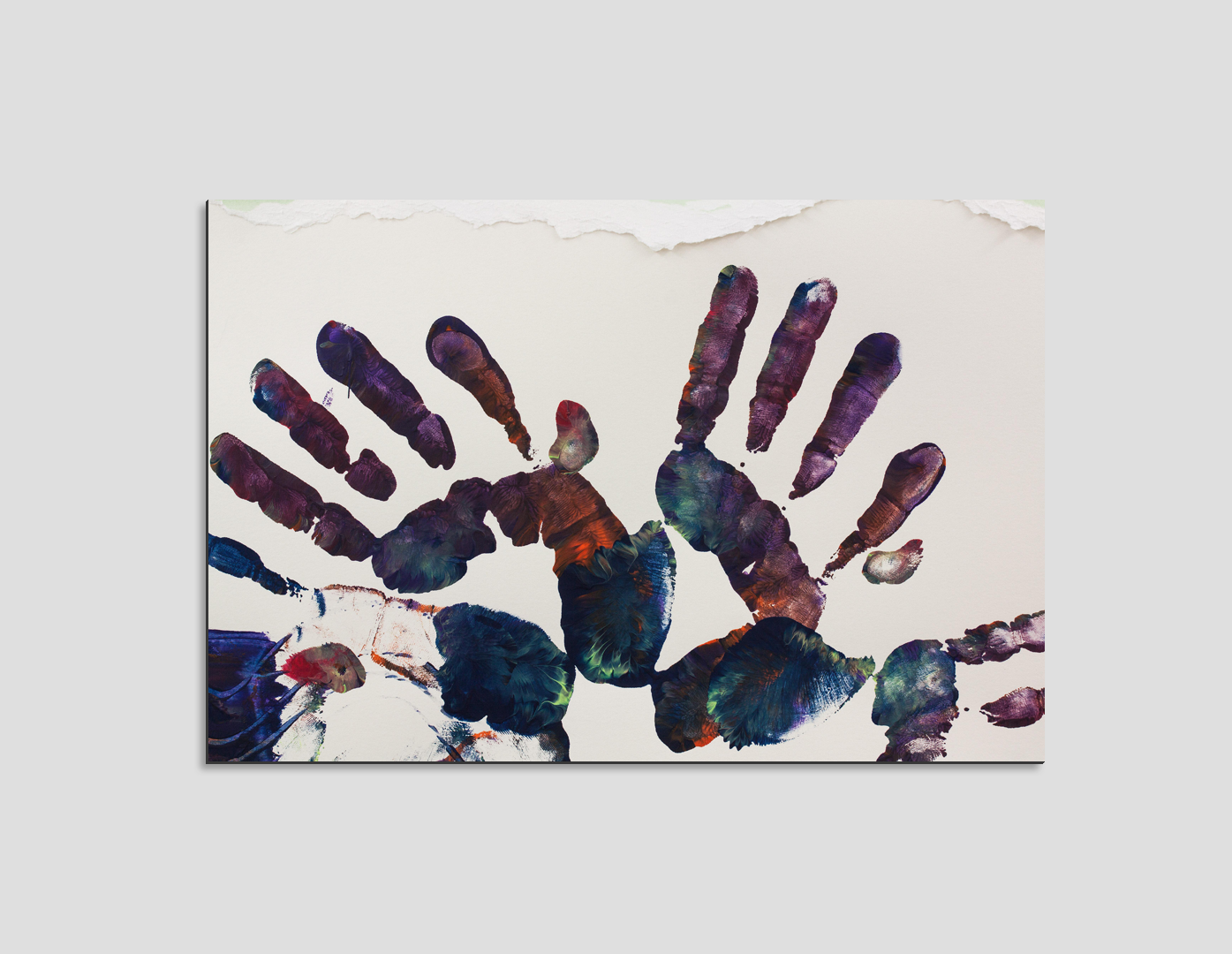 HUELLAS DE MANOS DE COLORES