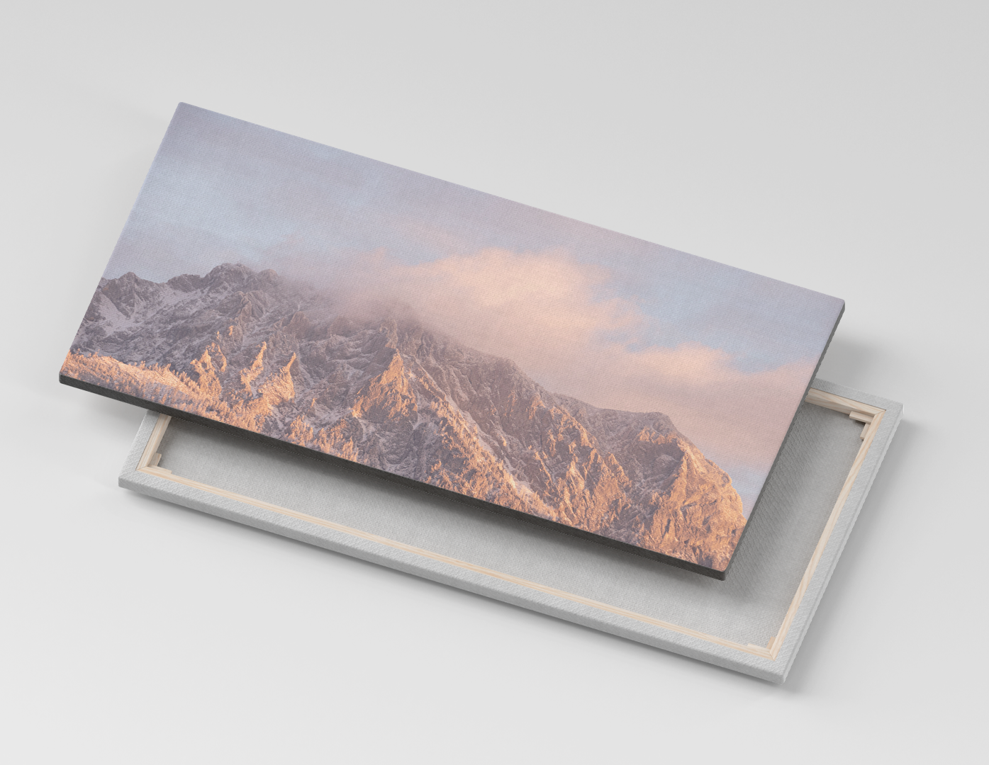 MONTAÑA AL ATARDECER